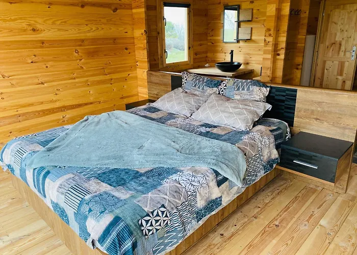 Chalet En Bois Privatif St Pourcain Sur Sioule