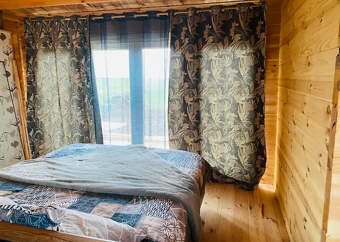 Chalet En Bois Privatif St Pourcain Sur Sioule