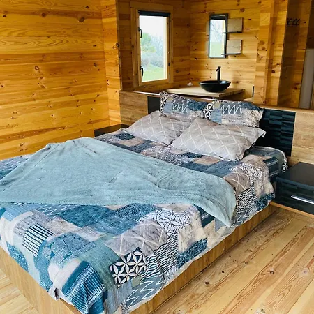 Chalet En Bois Privatif St Pourcain Sur Sioule Bransat Exterior photo